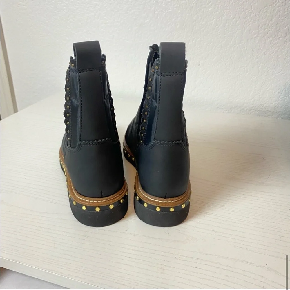 NWOT Free People Atlas Puffer Chelsea Stud Boot - Picture 5 of 7